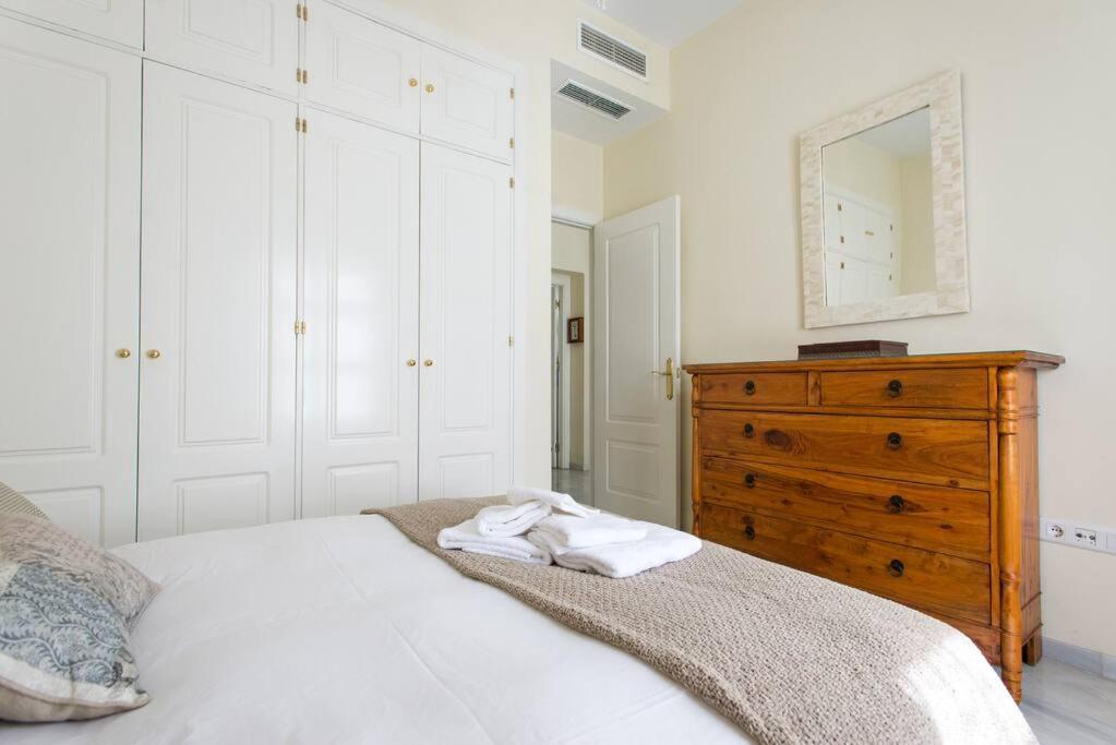 Apt. Sierpes-Cuna, Wifi, Hvac Seville Luaran gambar